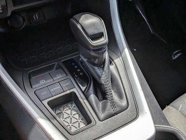 Used 2024 Toyota RAV4 XLE FWD image 17
