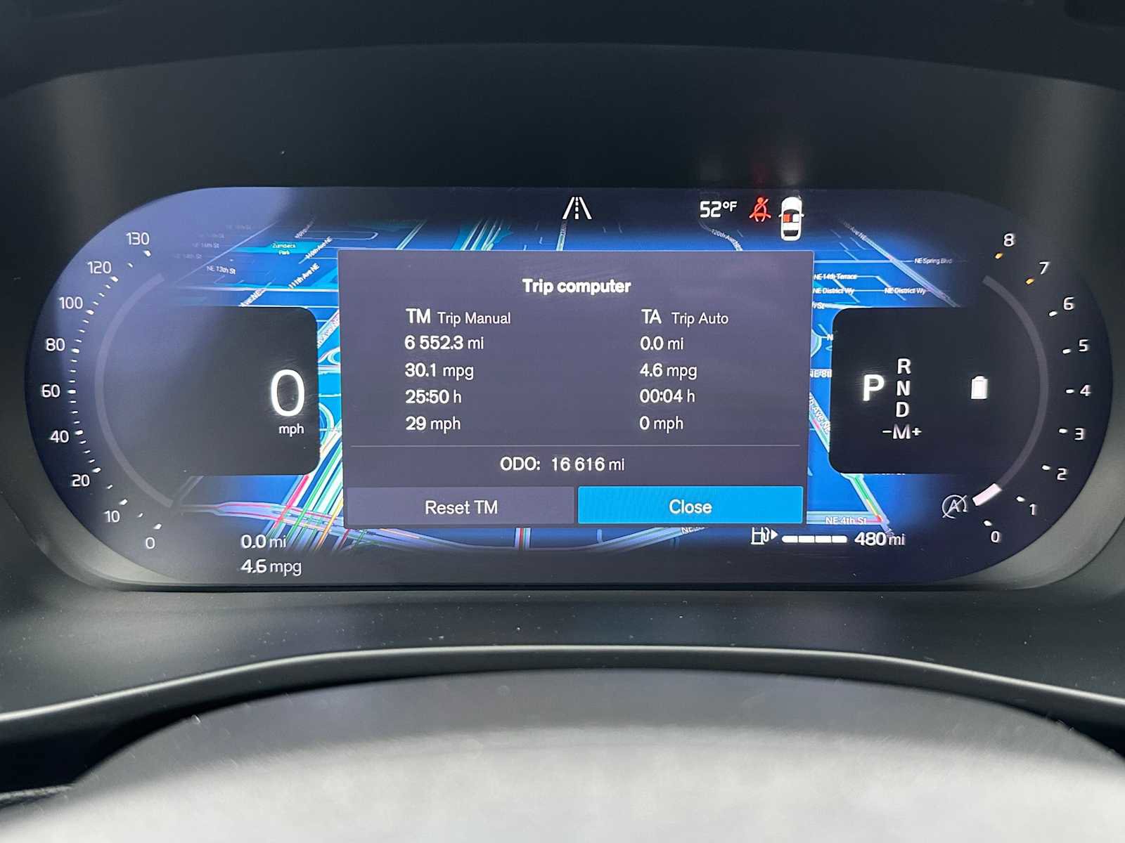 Certified 2025 Volvo XC40 B5 Plus AWD/4WD image 26
