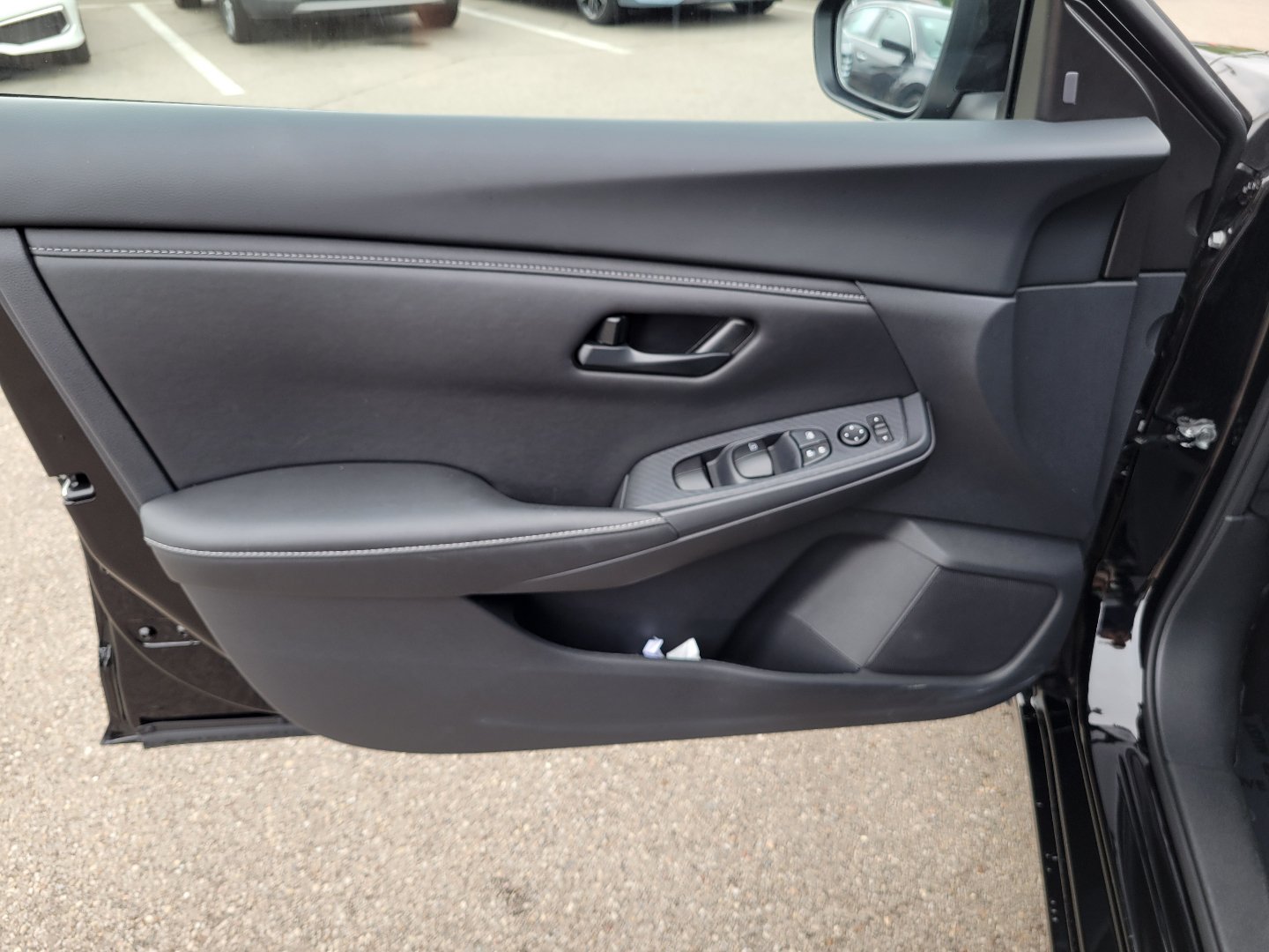 Certified 2025 Nissan Sentra S FWD image 18