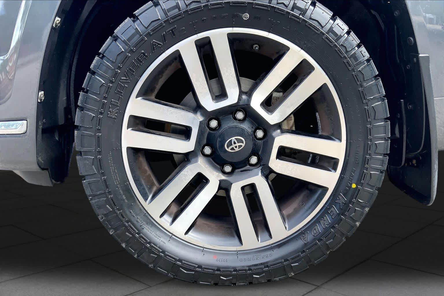 Used 2021 Toyota 4Runner Limited AWD/4WD image 11