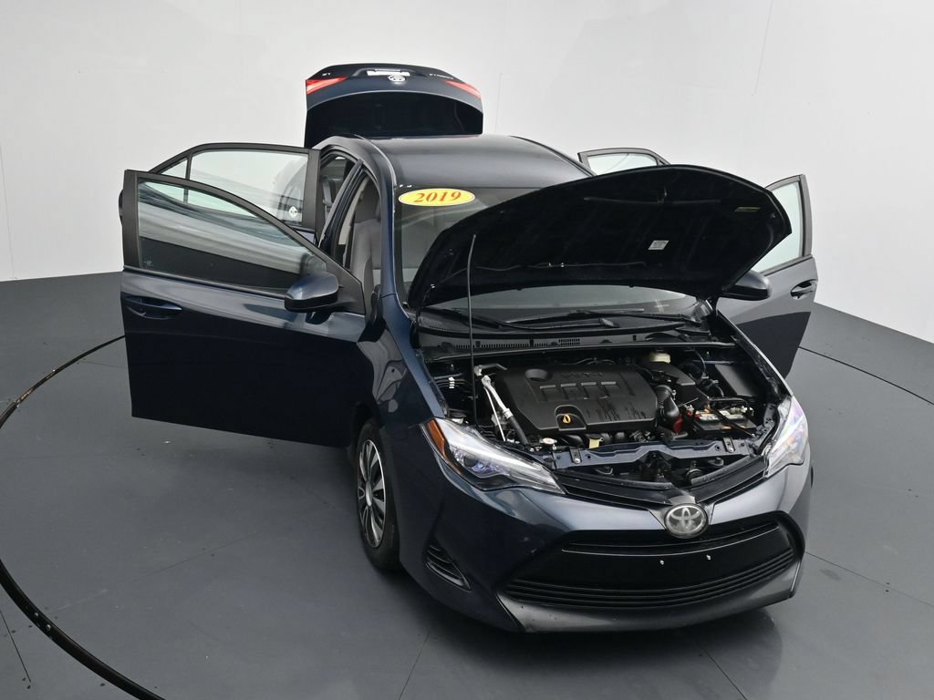 Used 2019 Toyota Corolla LE FWD image 42