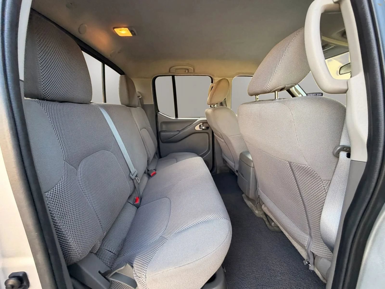 Used 2016 Nissan Frontier SV RWD image 23