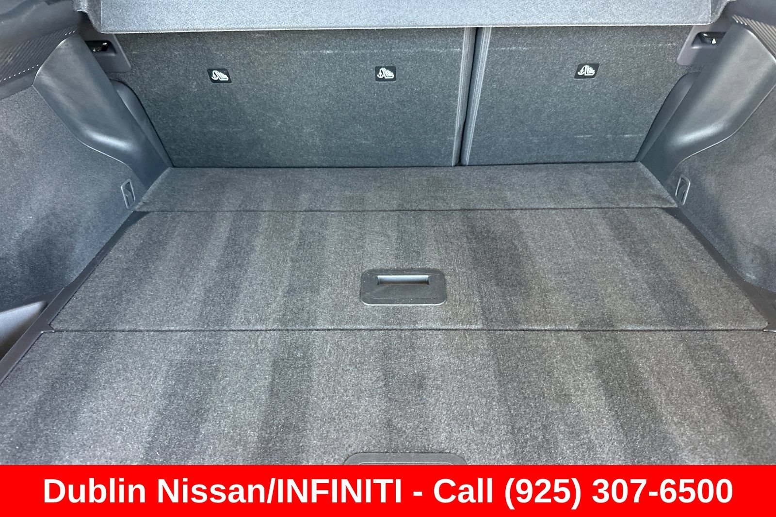 Used 2023 Nissan Ariya FWD image 18