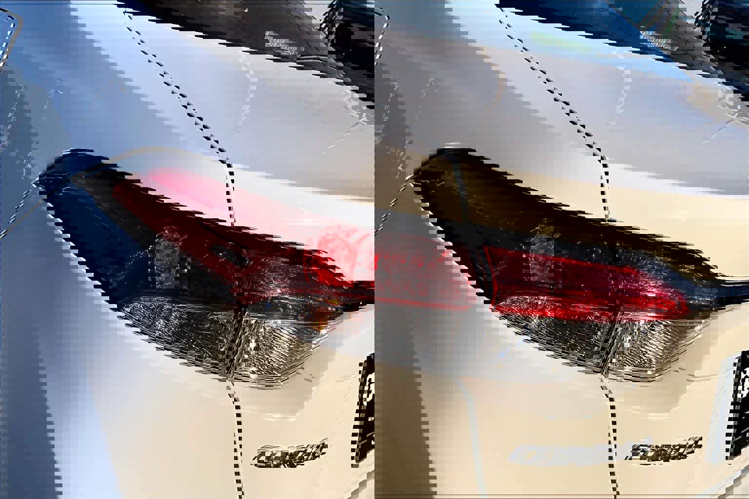 Used 2024 Toyota Corolla LE image 27