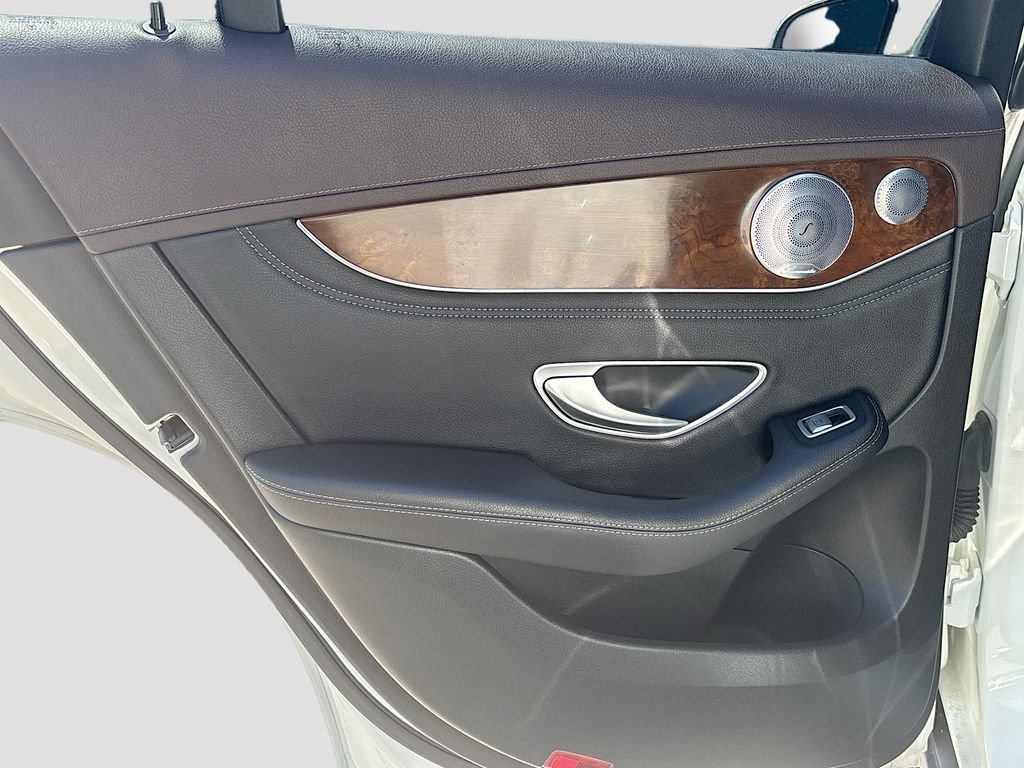 Used 2018 Mercedes-Benz GLC 300 w/ Multimedia Package image 16