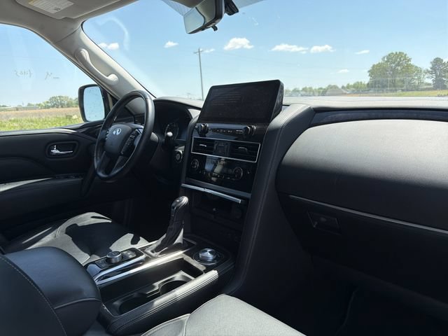 Used 2024 INFINITI QX80 Luxe AWD/4WD image 16