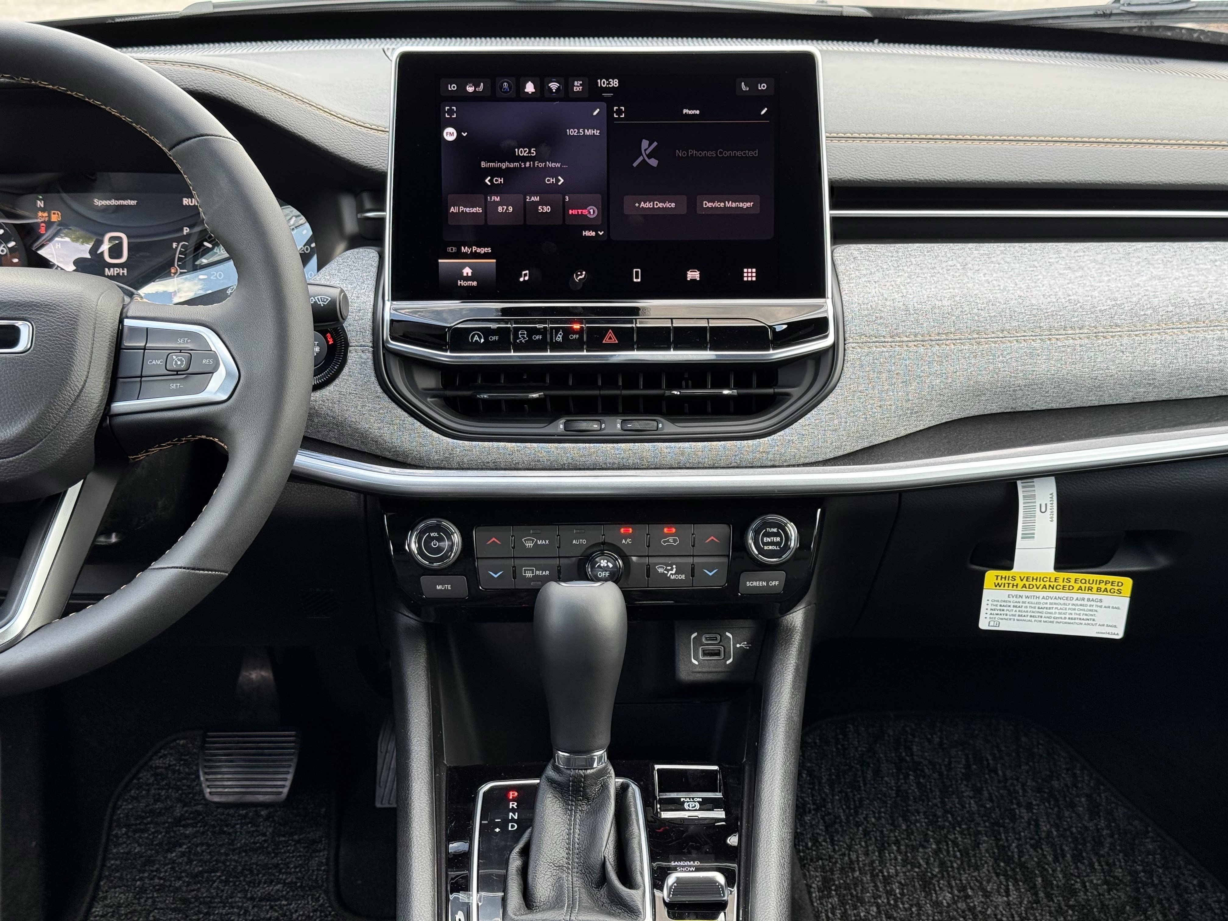 New 2026 Jeep Compass Latitude AWD/4WD image 30