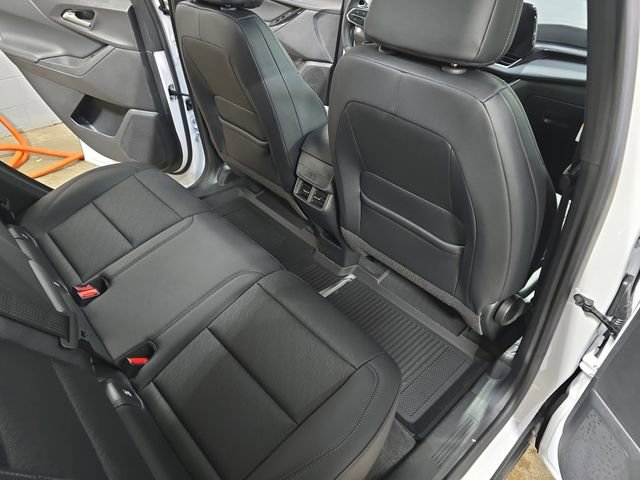 New 2026 Chevrolet Equinox LT w/ Convenience Package II AWD/4WD image 14