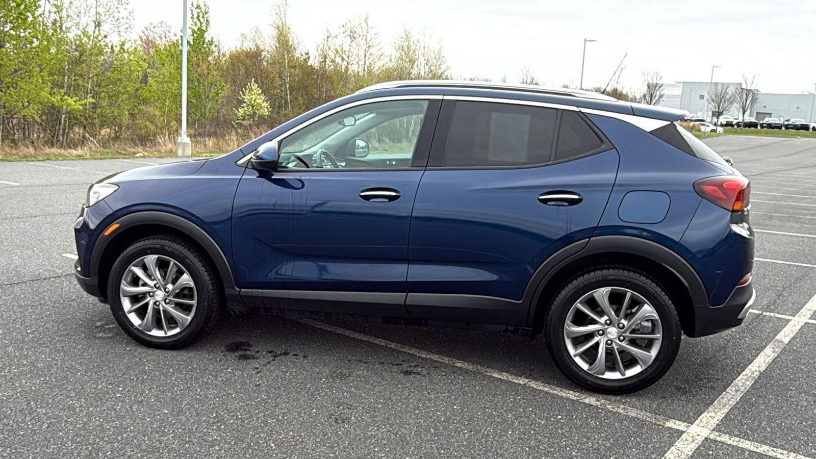 Used 2023 Buick Encore GX Essence w/ Experience Buick Package AWD/4WD image 12
