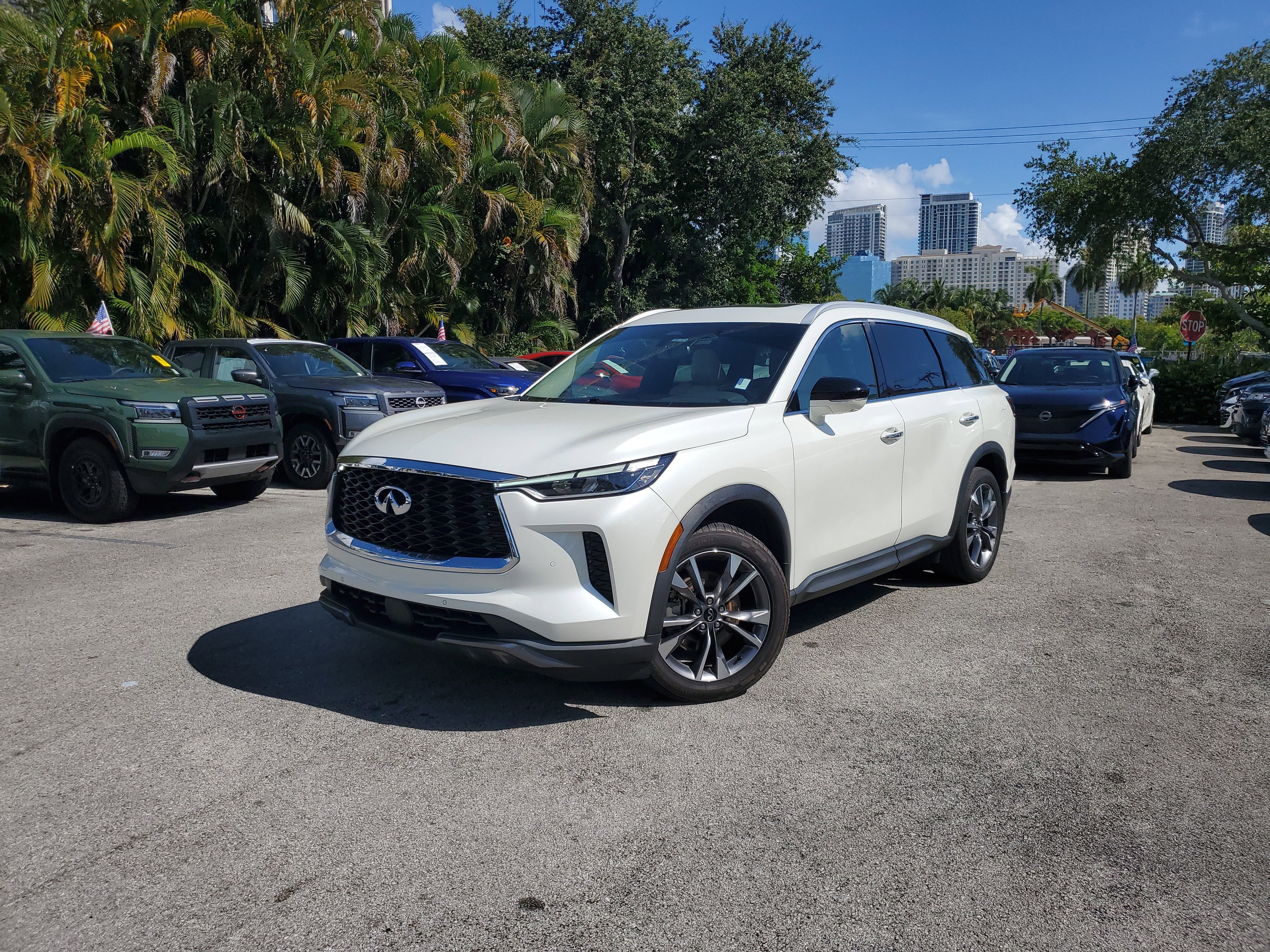 Used 2022 INFINITI QX60 Luxe image 30