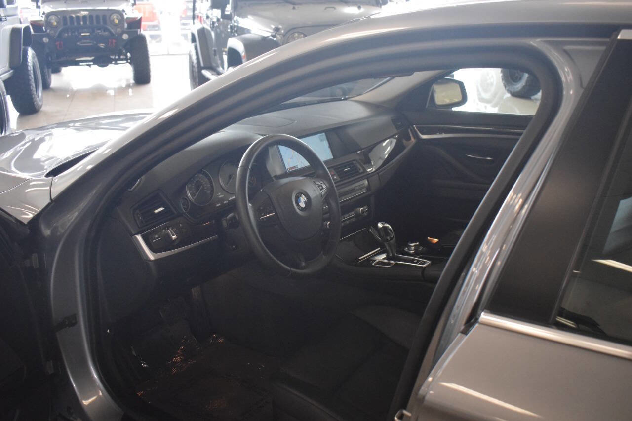 Used 2012 BMW 528i Sedan RWD image 41