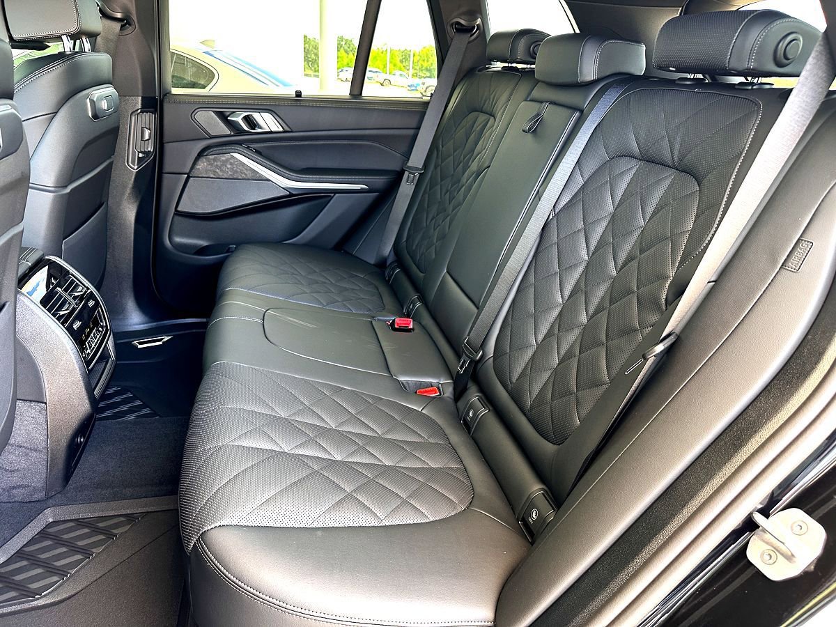 New 2026 BMW X5 sDrive40i w/ Climate Comfort Package image 17