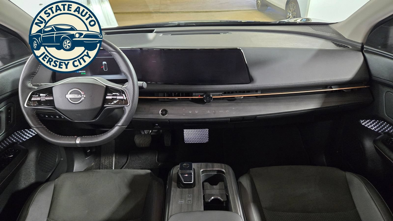 Used 2023 Nissan Ariya AWD image 27