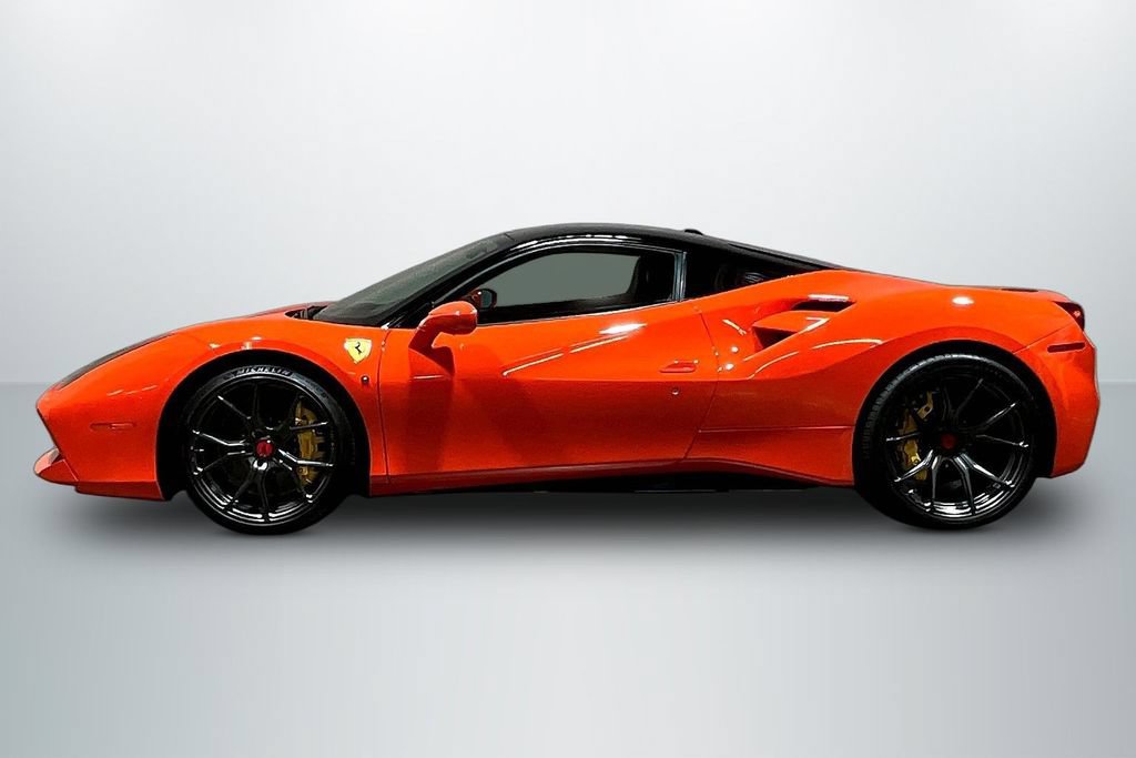 Used 2018 Ferrari 488 GTB RWD image 8