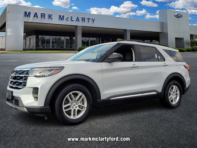 New 2026 Ford Explorer Active image 4