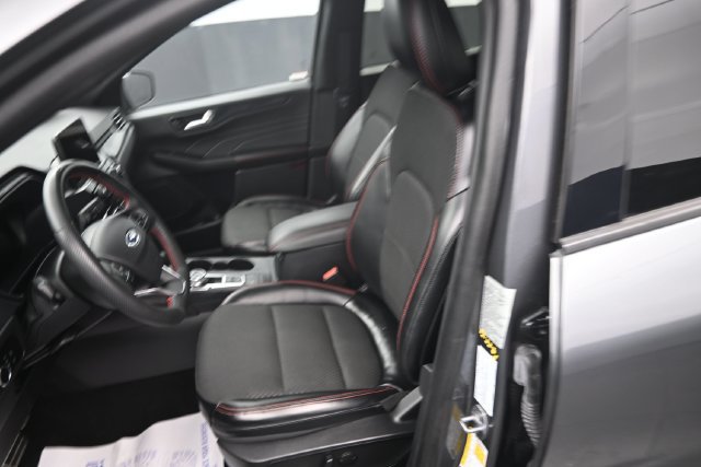 Used 2023 Ford Escape ST-Line AWD/4WD image 11