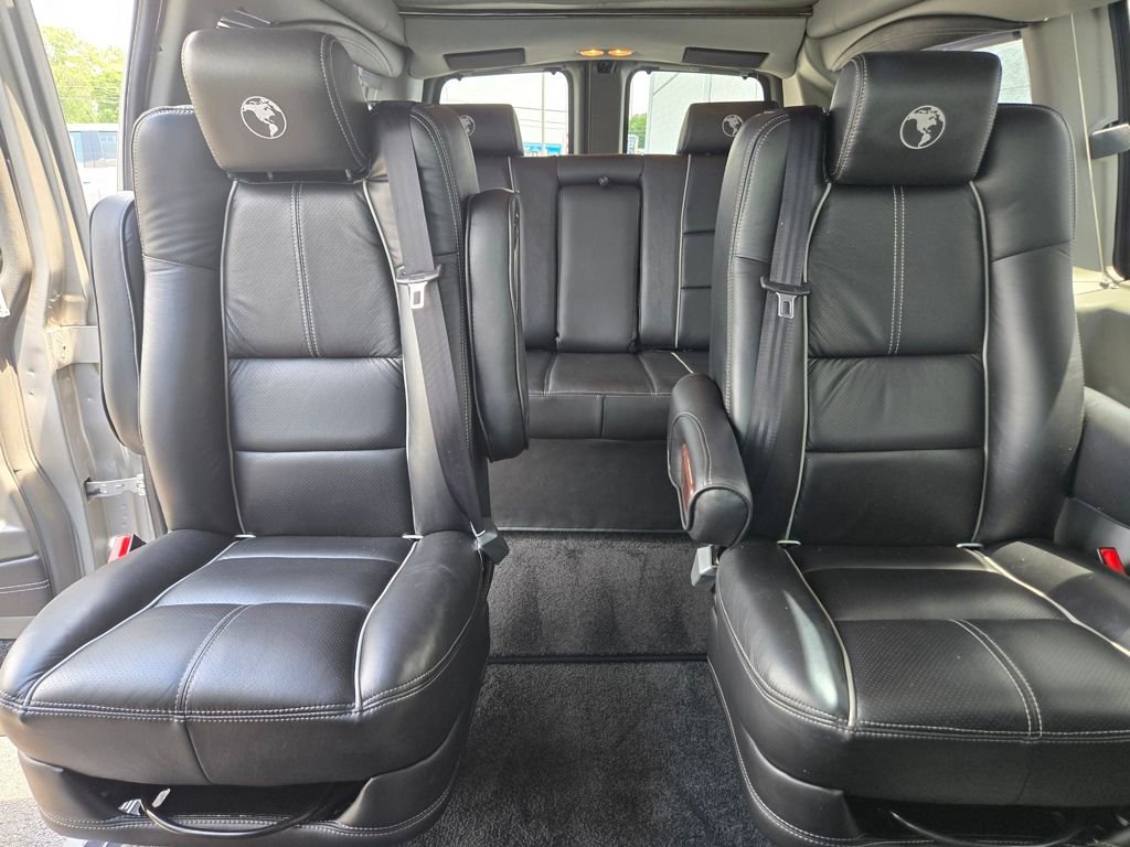 Used 2019 Chevrolet Express 2500 w/ Enhanced Convenience Package image 30