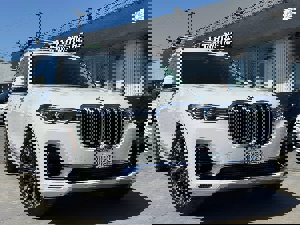 Used 2020 BMW X7 xDrive40i w/ Premium Package image 2