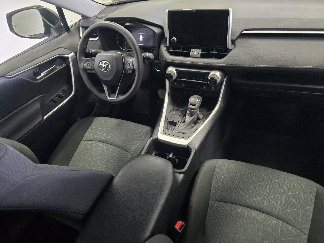 Certified 2023 Toyota RAV4 XLE w/ XLE Grade Weather Package AWD/4WD image 21