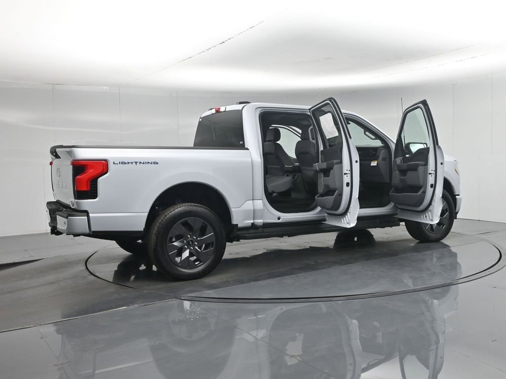 New 2025 Ford F150 Lightning Flash AWD/4WD image 5