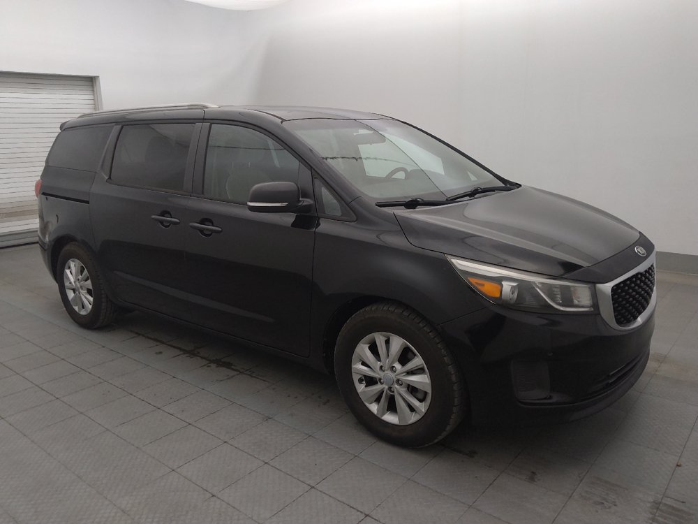 Used 2017 Kia Sedona LX w/ LX Essentials Premium Package FWD image 11