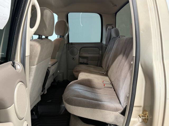 Used 2004 Dodge Ram 2500 Truck SLT image 16