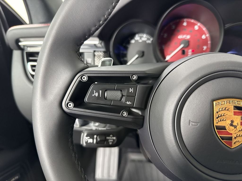 New 2026 Porsche Macan GTS AWD/4WD image 38