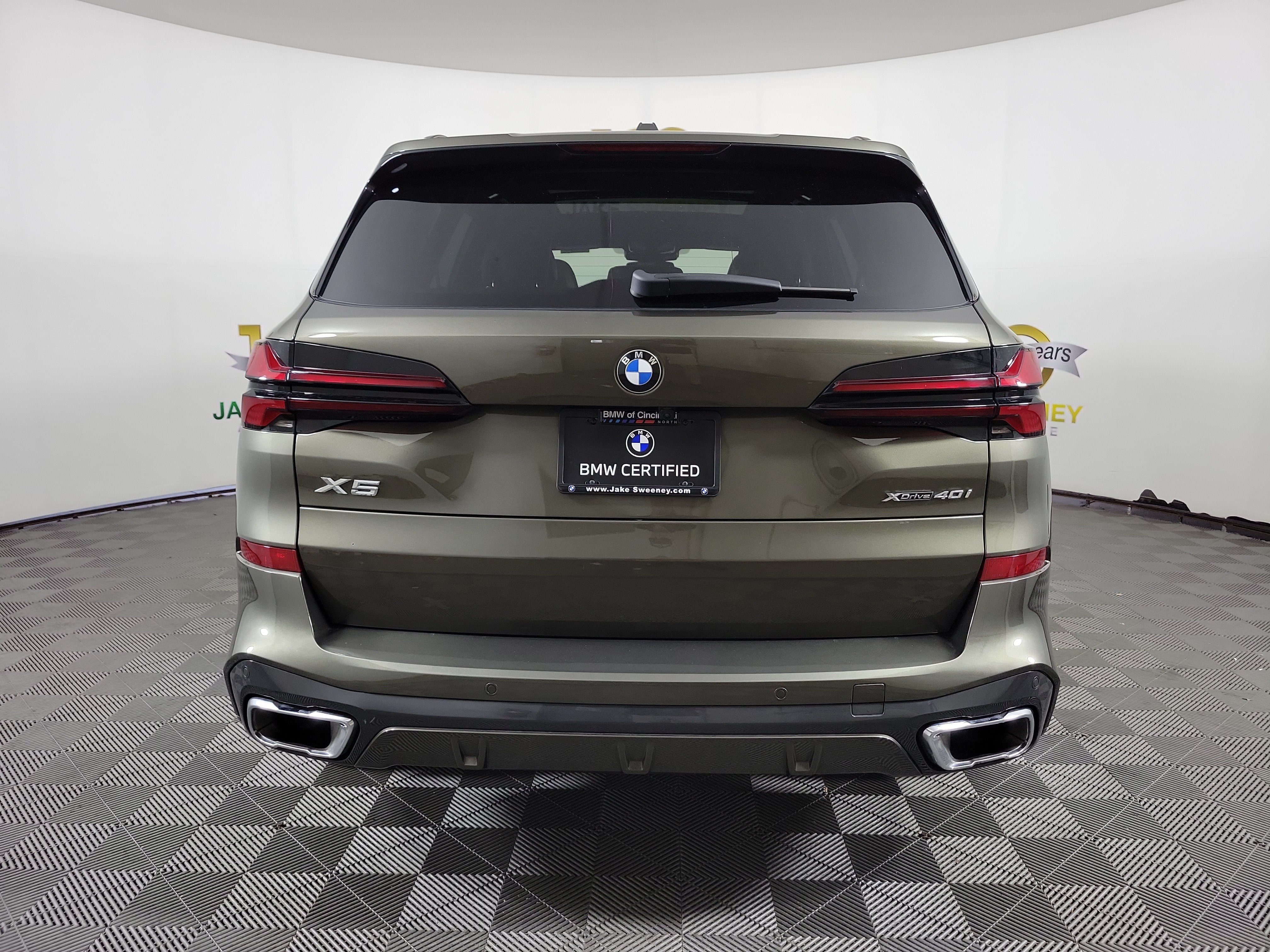 Used 2024 BMW X5 xDrive40i w/ M Sport Package AWD/4WD image 6