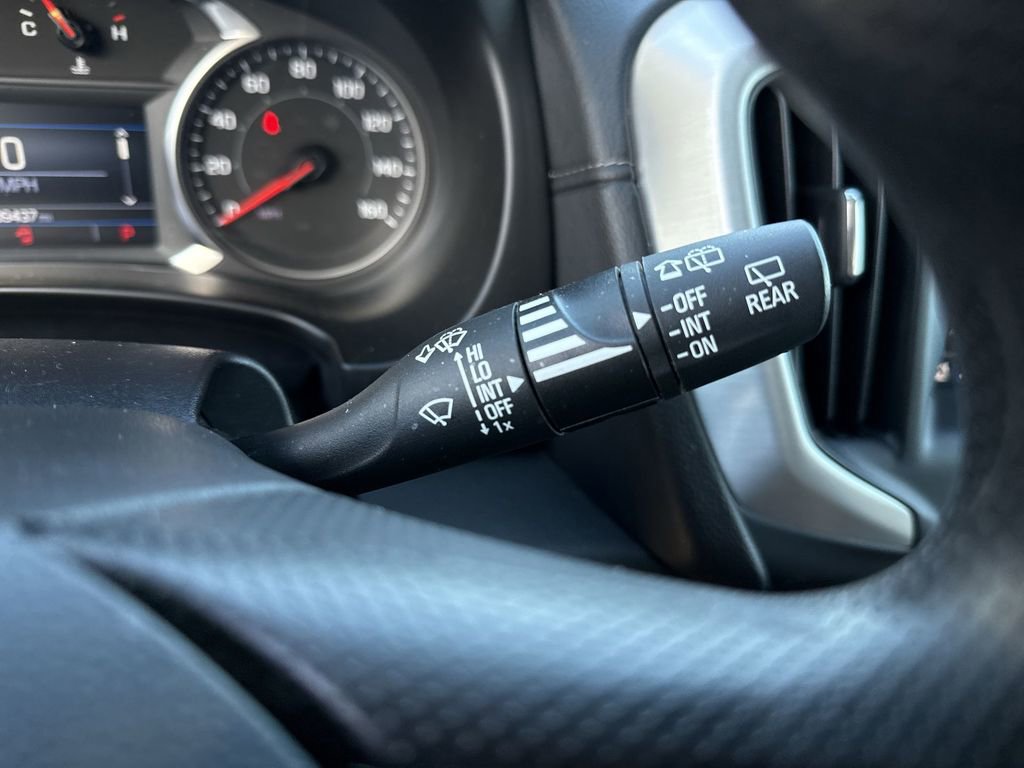 Used 2024 GMC Terrain SLE image 18