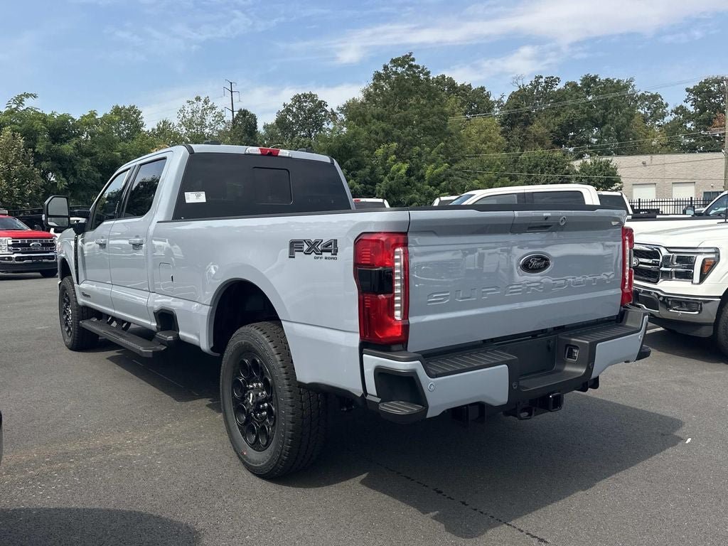 New 2026 Ford F350 Lariat w/ Black Appearance Package AWD/4WD image 4