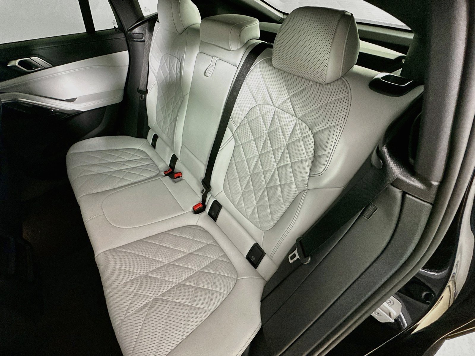 New 2027 BMW X6 xDrive40i AWD/4WD image 35