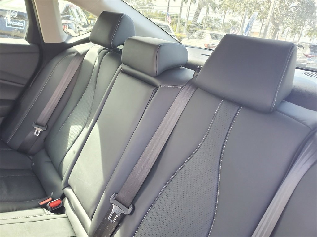 Used 2023 Acura TLX w/ Technology Package image 12