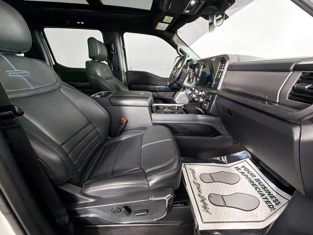 Used 2025 Ford F250 Platinum AWD/4WD image 31