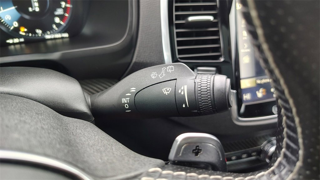 Used 2018 Volvo XC90 T6 R-Design w/ Convenience Package image 17