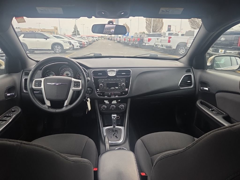 Used 2013 Chrysler 200 Touring image 15