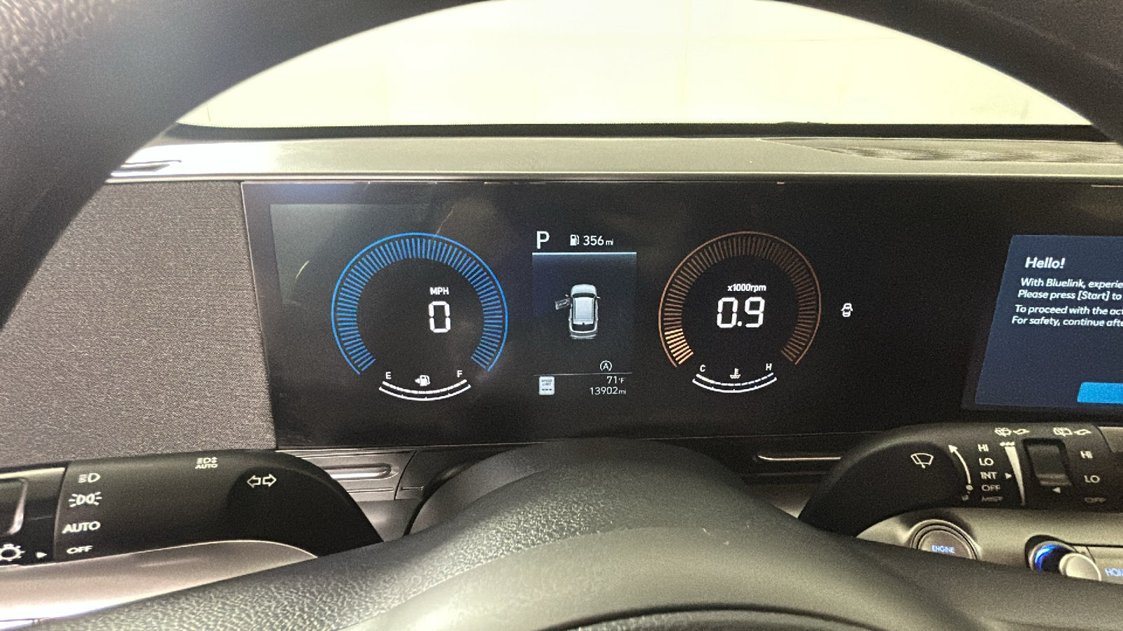 Certified 2025 Hyundai Kona SE AWD/4WD image 21