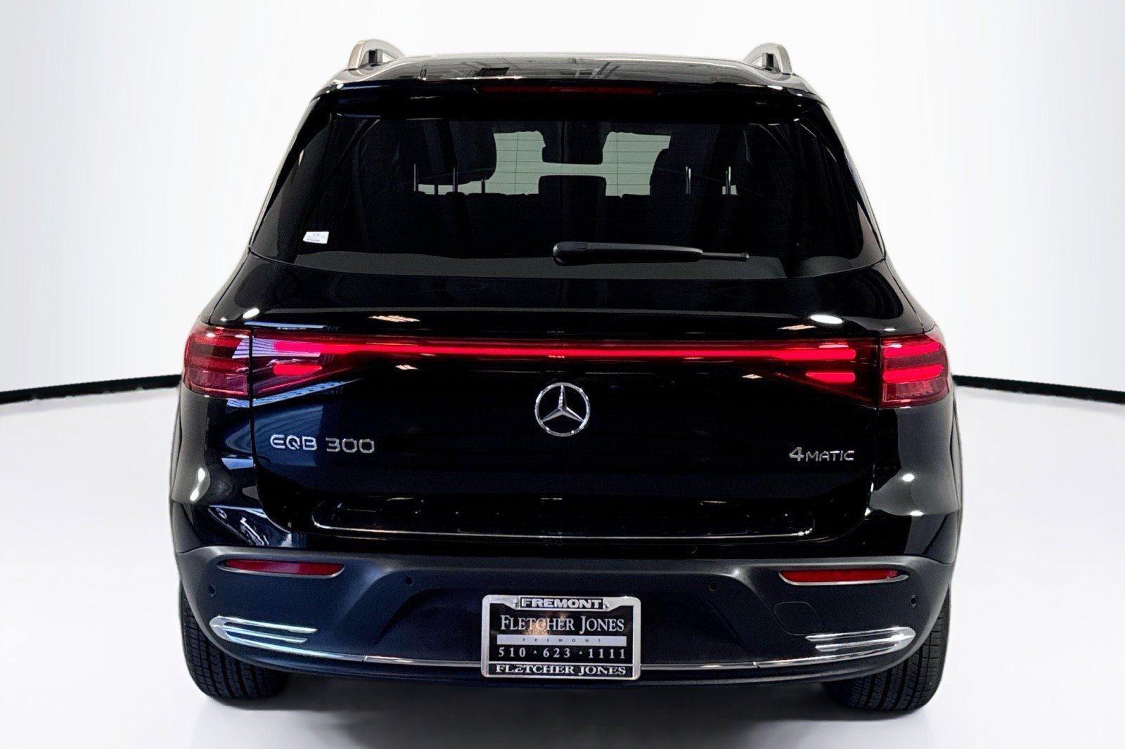 Certified 2025 Mercedes-Benz EQB 300 4MATIC image 6