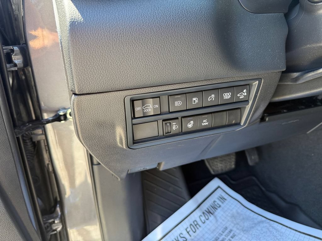 Used 2024 Toyota Sequoia Limited AWD/4WD image 20