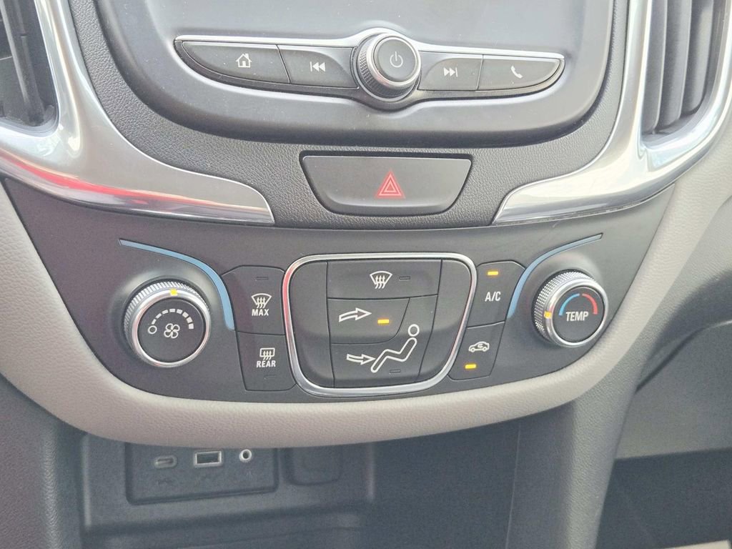 Used 2020 Chevrolet Equinox LS image 28