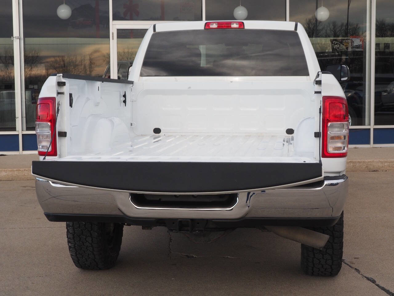 Used 2021 RAM 2500 Tradesman w/ Chrome Appearance Group image 5