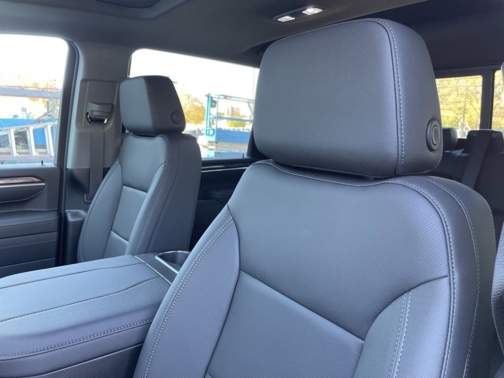 New 2026 Chevrolet Silverado 3500 LTZ w/ LTZ Convenience Package image 23