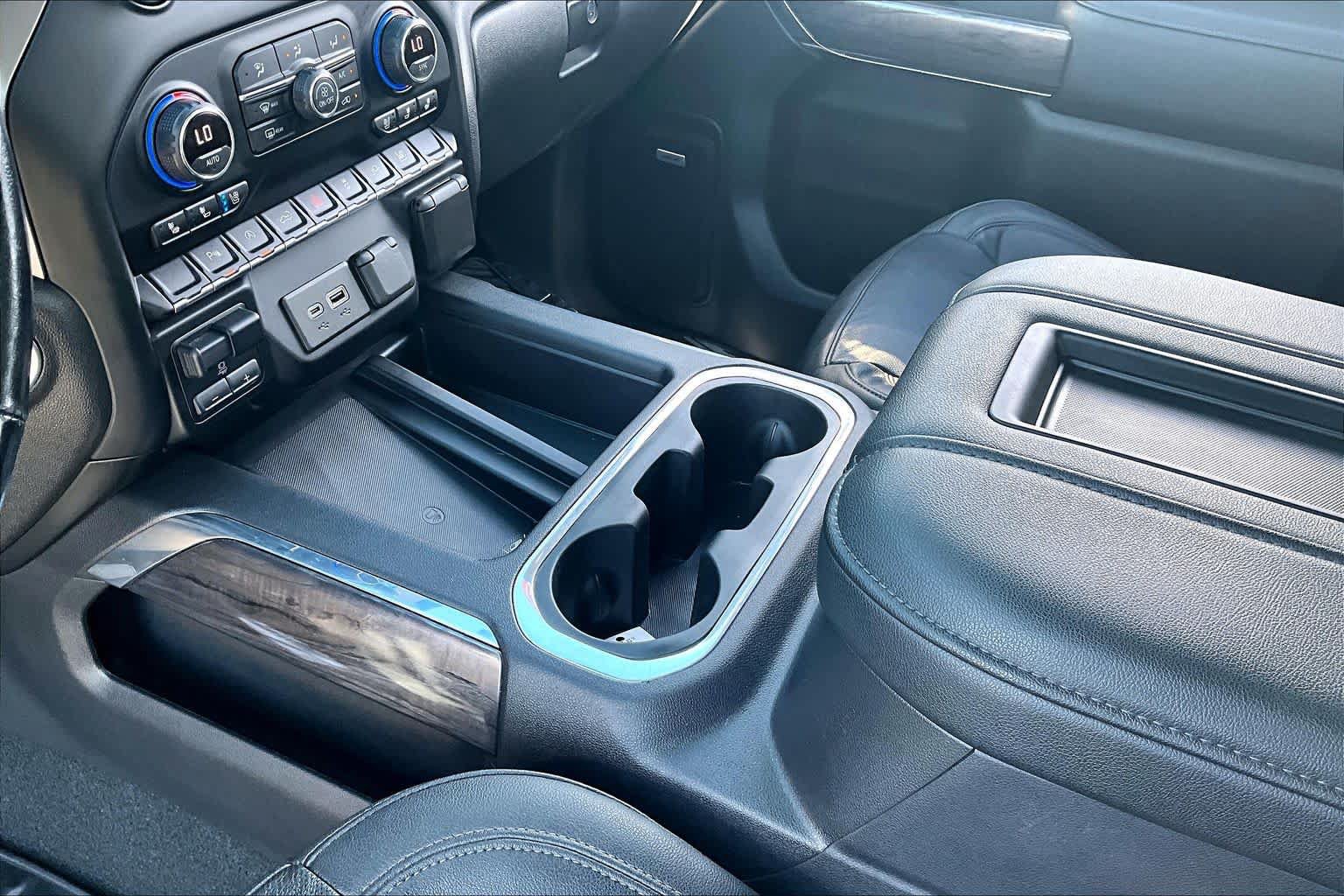 Used 2021 Chevrolet Silverado 1500 LTZ w/ LTZ Convenience Package II AWD/4WD image 16