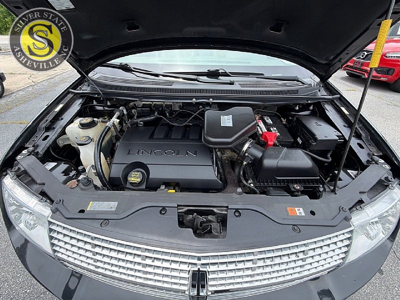 Used 2010 Lincoln MKX AWD image 29