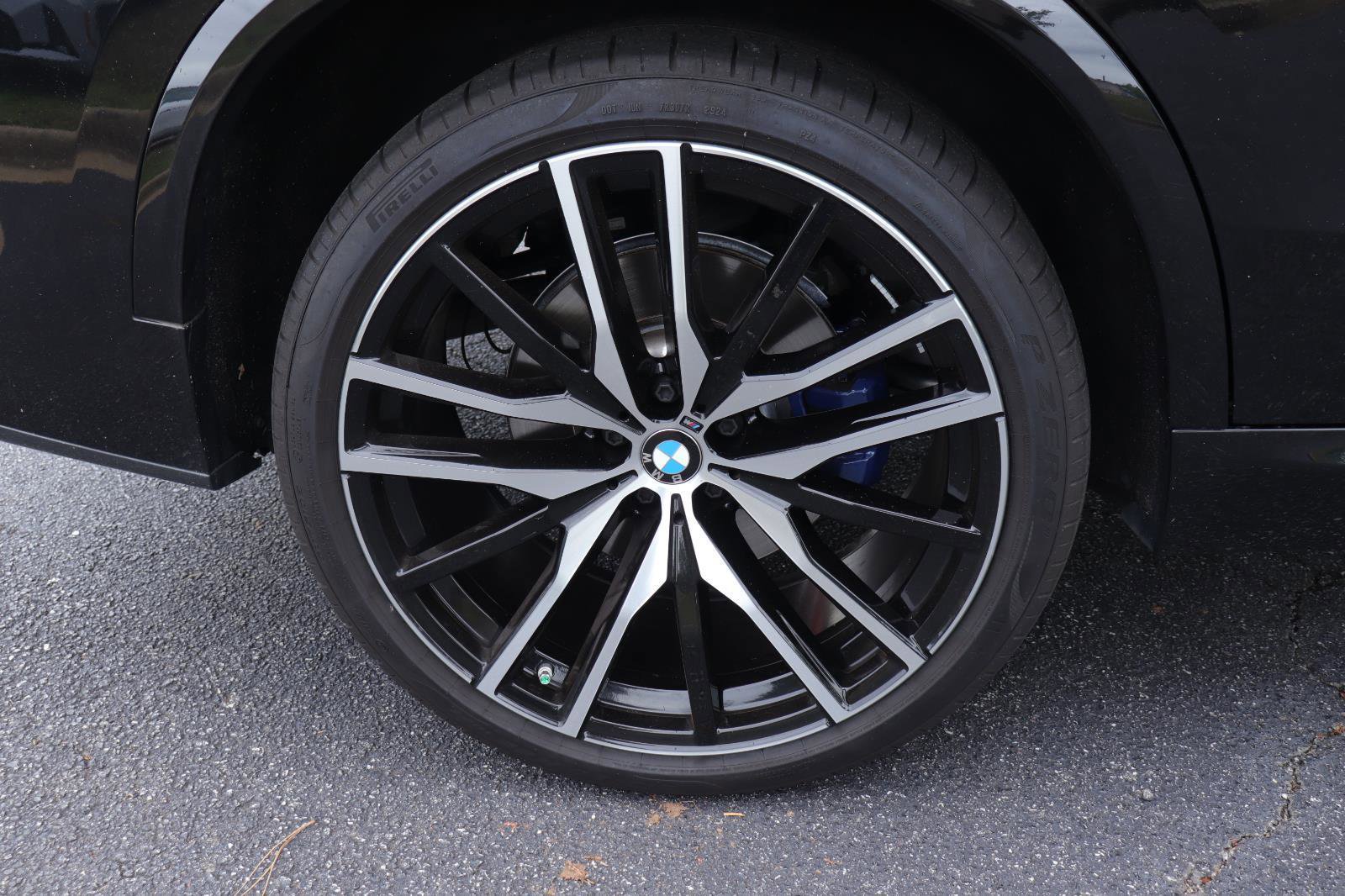 Used 2025 BMW X5 sDrive40i w/ M Sport Package RWD image 46