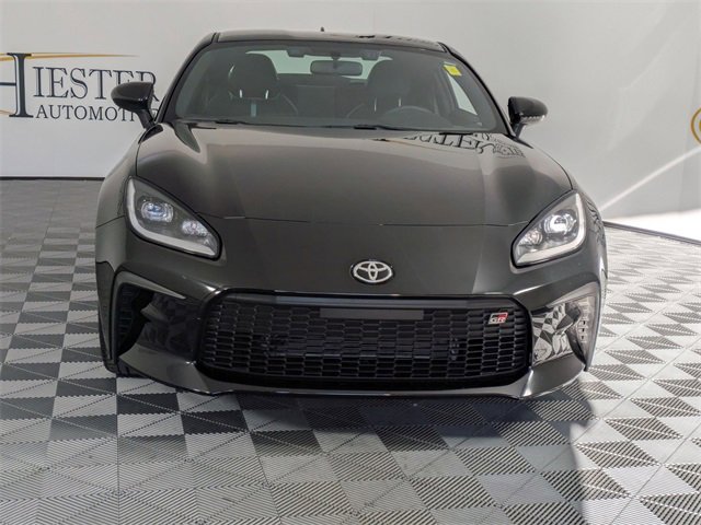 Used 2025 Toyota GR86 Premium image 3