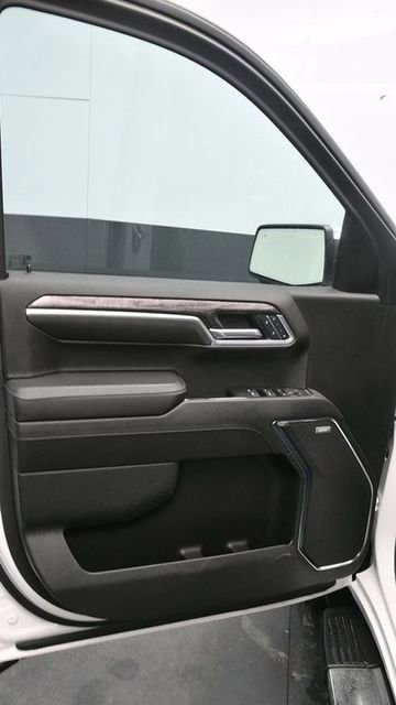 Used 2023 Chevrolet Silverado 1500 LTZ image 14