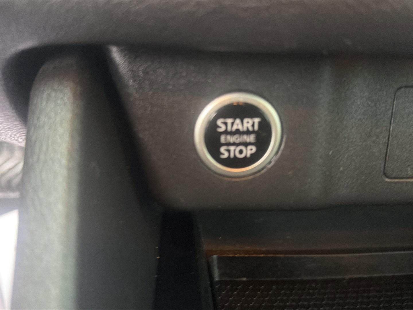 Used 2022 Nissan Rogue SV image 28