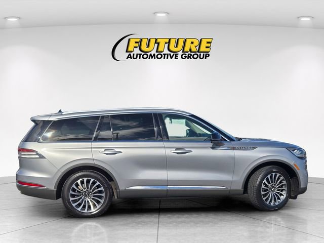 Used 2022 Lincoln Aviator Reserve w/ Equipment Group 201A AWD/4WD image 3