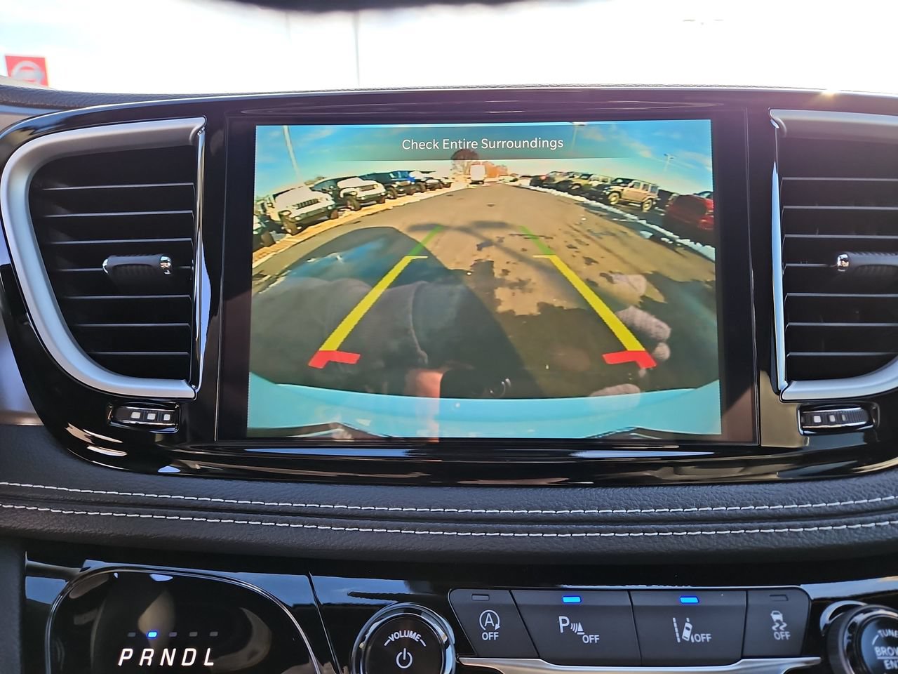New 2026 Chrysler Pacifica Select AWD/4WD image 29