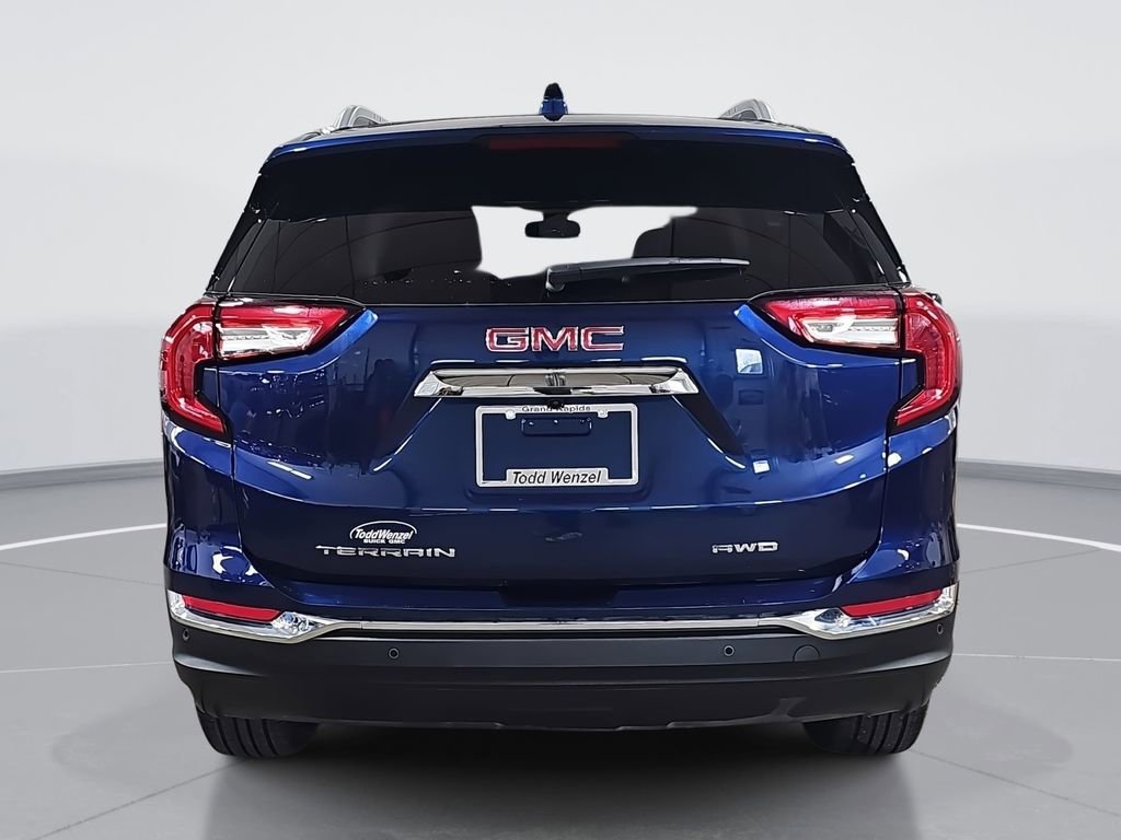 Certified 2022 GMC Terrain SLT w/ Tech Package image 5